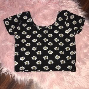 Daisy Print Crop Top 🌻